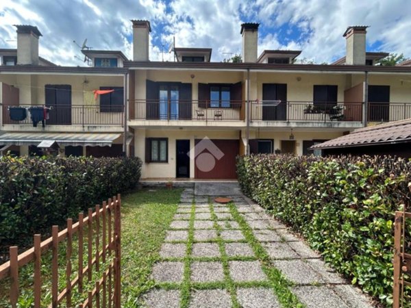 casa indipendente in vendita a Moggio Udinese