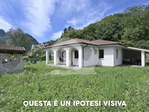 casa indipendente in vendita a Moggio Udinese