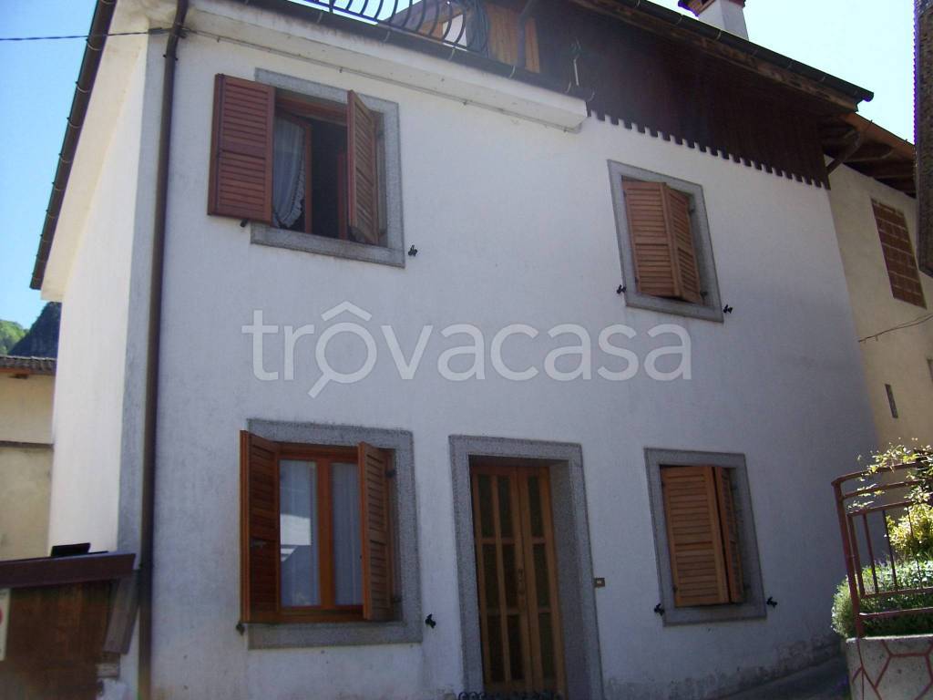 casa indipendente in vendita a Moggio Udinese in zona Grauzaria