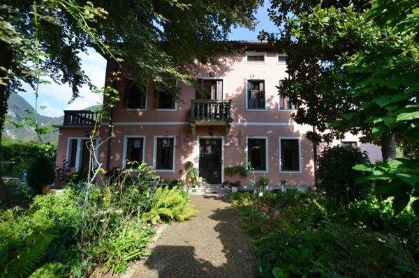 casa indipendente in vendita a Moggio Udinese