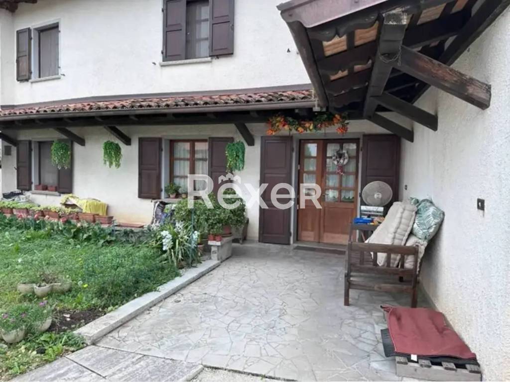 casa indipendente in vendita a Moimacco