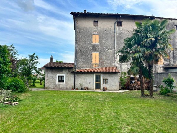 casa indipendente in vendita a Moimacco