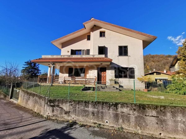 casa indipendente in vendita a Montenars