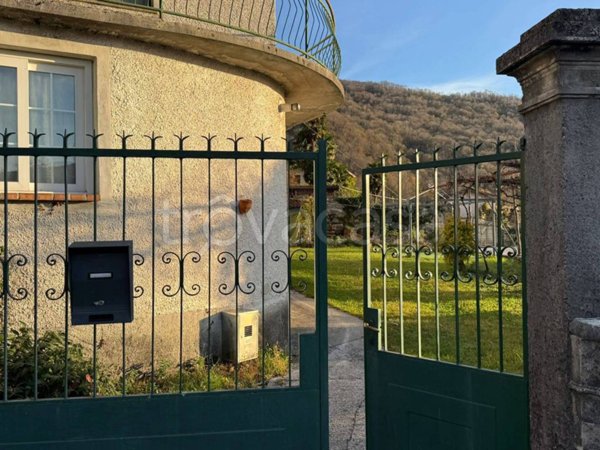 casa indipendente in vendita a Montenars in zona Cologna