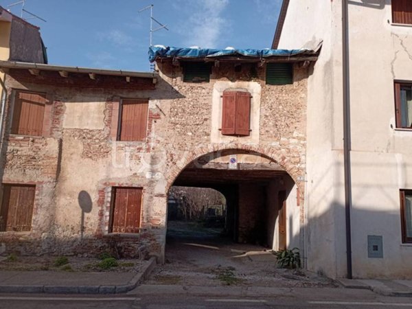 appartamento in vendita a Mortegliano in zona Chiasiellis