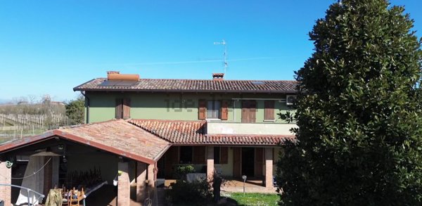casa indipendente in vendita a Mortegliano in zona Lavariano