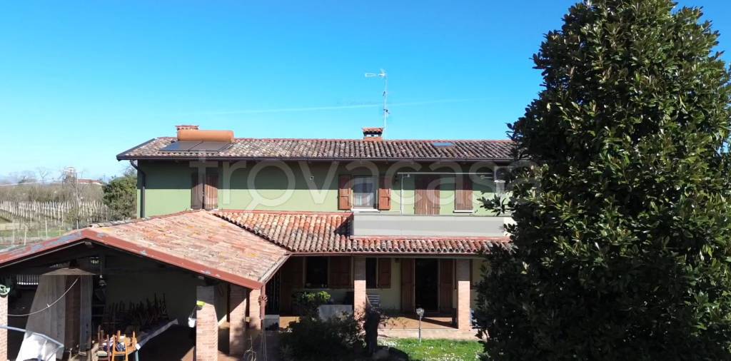 casa indipendente in vendita a Mortegliano in zona Lavariano
