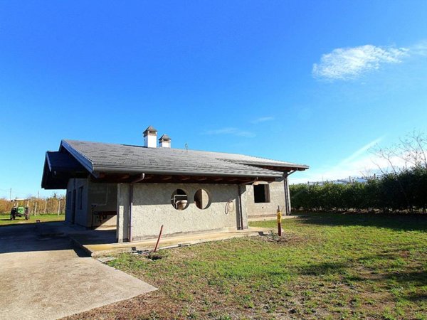 casa indipendente in vendita a Mortegliano