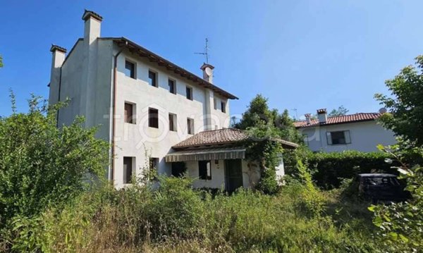 casa indipendente in vendita a Mortegliano in zona Chiasiellis