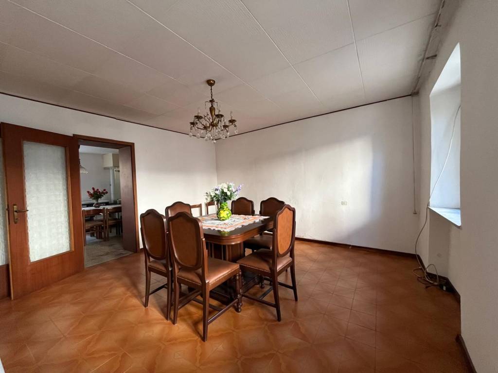 casa indipendente in vendita a Mortegliano in zona Lavariano