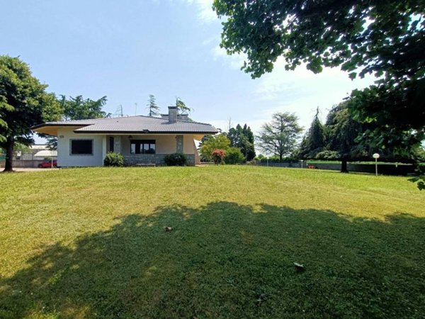 casa indipendente in vendita a Mortegliano