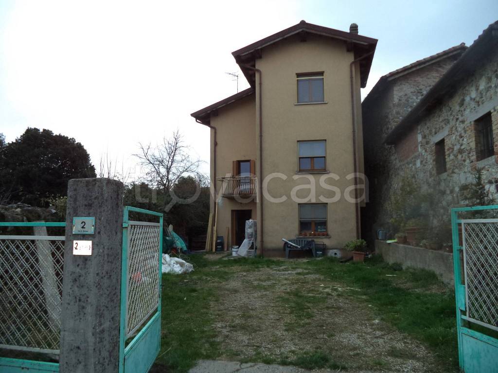 casa indipendente in vendita a Moruzzo in zona Alnicco