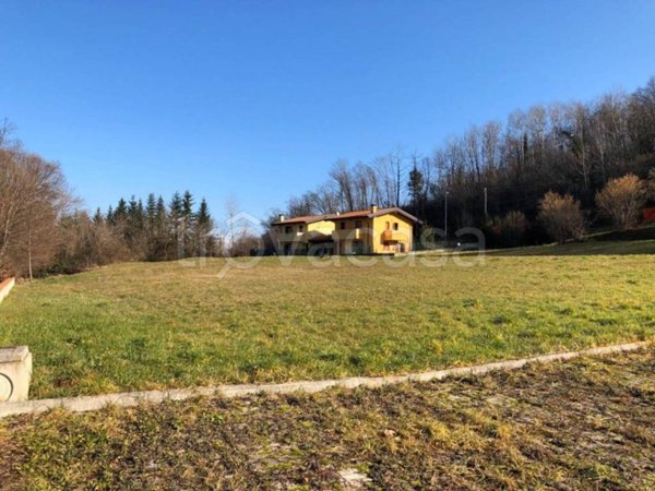 terreno edificabile in vendita a Moruzzo