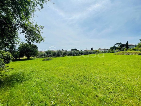 terreno edificabile in vendita a Moruzzo in zona Alnicco