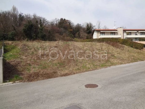 terreno edificabile in vendita a Moruzzo