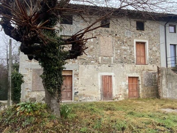 casa indipendente in vendita a Moruzzo