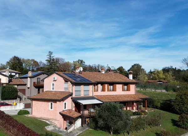 casa indipendente in vendita a Moruzzo