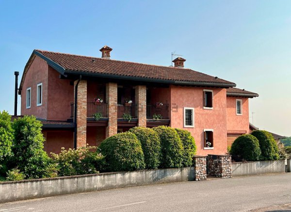 casa indipendente in vendita a Moruzzo