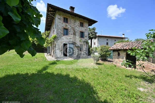 casa indipendente in vendita a Moruzzo