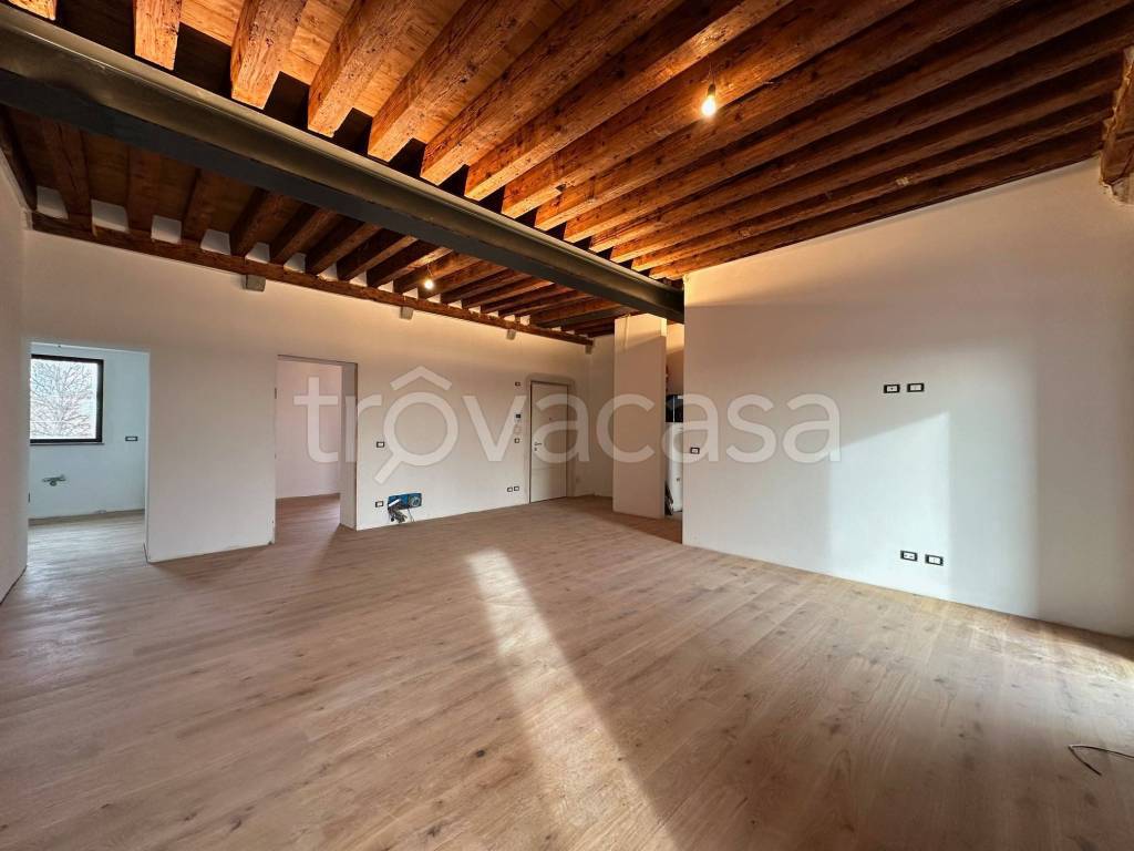 appartamento in vendita a Moruzzo in zona Alnicco