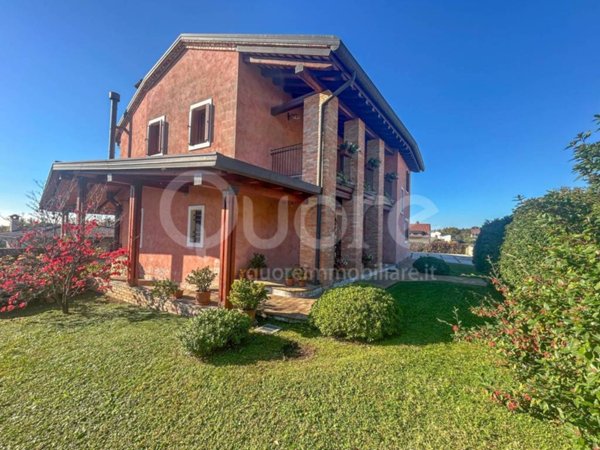 casa indipendente in vendita a Moruzzo