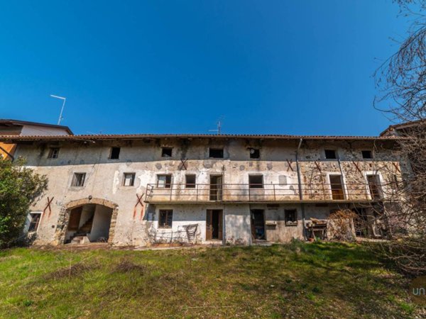 casa indipendente in vendita a Moruzzo in zona Modotto