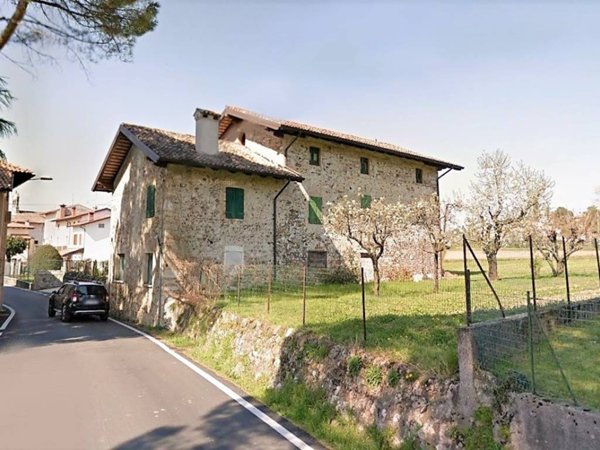 casa indipendente in vendita a Moruzzo in zona Alnicco