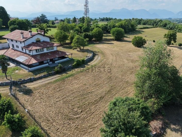 casa indipendente in vendita a Moruzzo