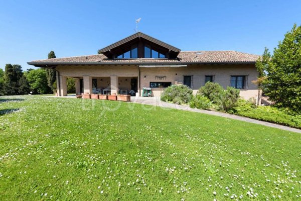 casa indipendente in vendita a Moruzzo