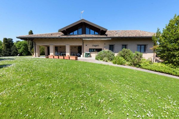 casa indipendente in vendita a Moruzzo