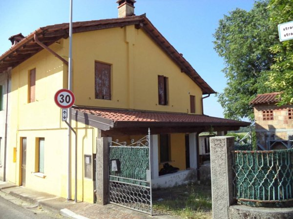 casa indipendente in vendita a Moruzzo in zona Brazzacco