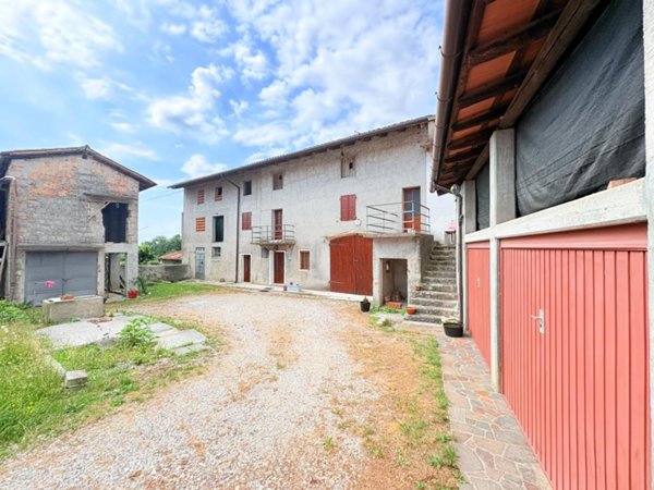 casa indipendente in vendita a Moruzzo