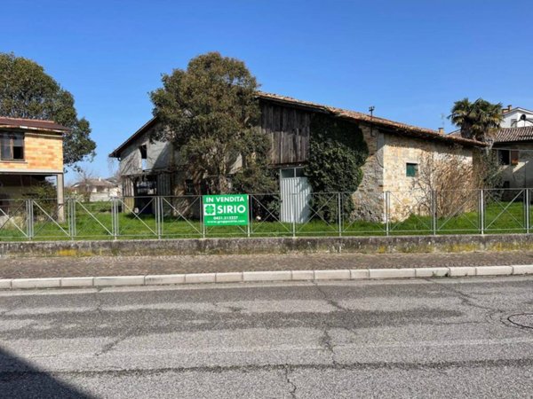 casa indipendente in vendita a Muzzana del Turgnano