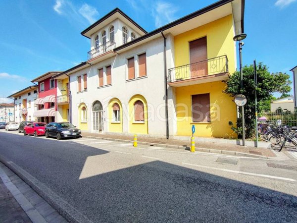 casa indipendente in vendita a Muzzana del Turgnano