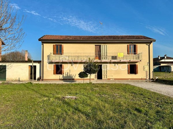 casa indipendente in vendita a Muzzana del Turgnano
