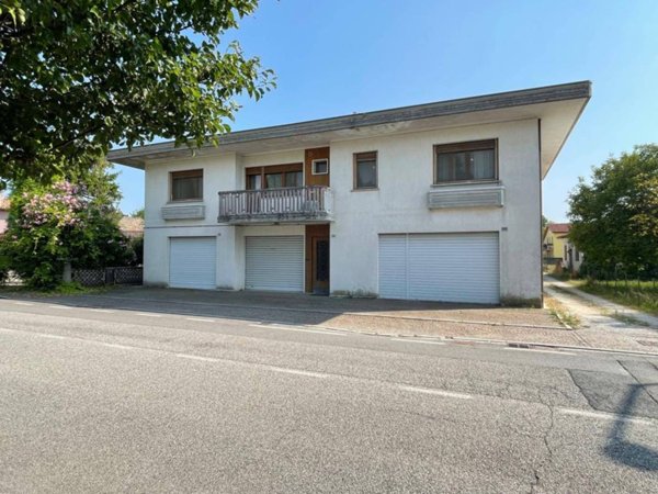 casa indipendente in vendita a Muzzana del Turgnano