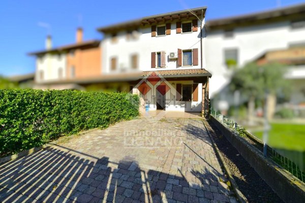 casa indipendente in vendita a Muzzana del Turgnano in zona Casali Franceschinis