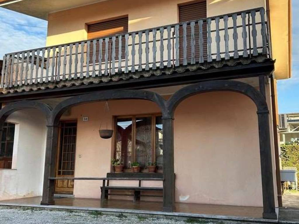 casa indipendente in vendita a Muzzana del Turgnano