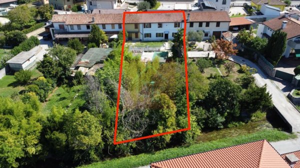 casa indipendente in vendita a Muzzana del Turgnano