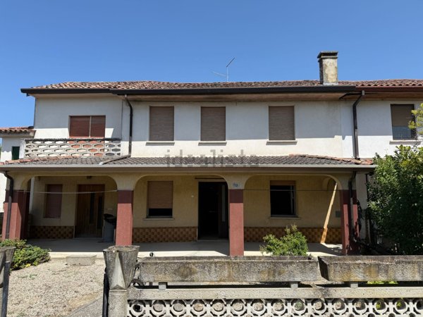casa indipendente in vendita a Muzzana del Turgnano