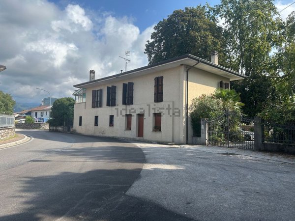 casa indipendente in vendita a Nimis