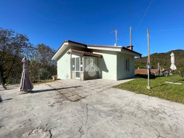 casa indipendente in vendita a Nimis in zona Cergneu