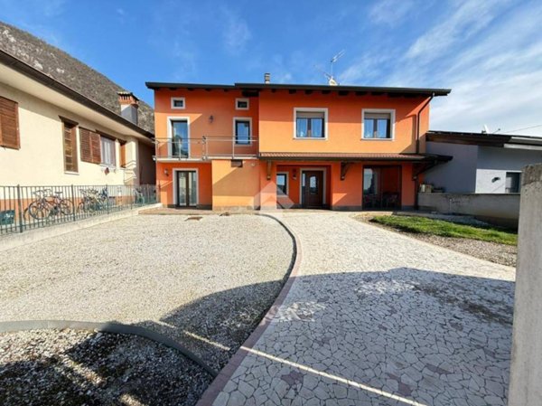 casa indipendente in vendita a Nimis