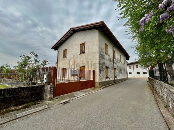 casa indipendente in vendita a Nimis