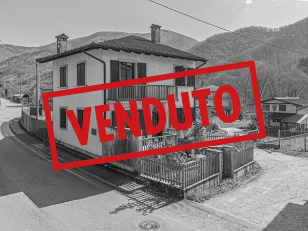 casa indipendente in vendita a Nimis in zona Vallemontana