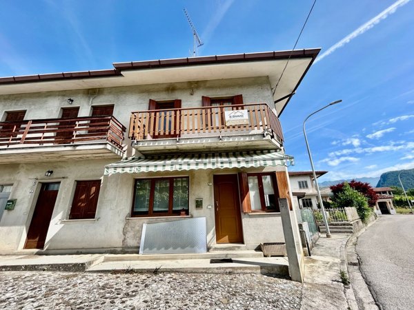 casa indipendente in vendita a Nimis in zona Cergneu
