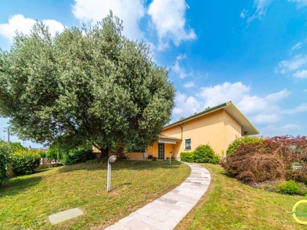 casa indipendente in vendita ad Osoppo