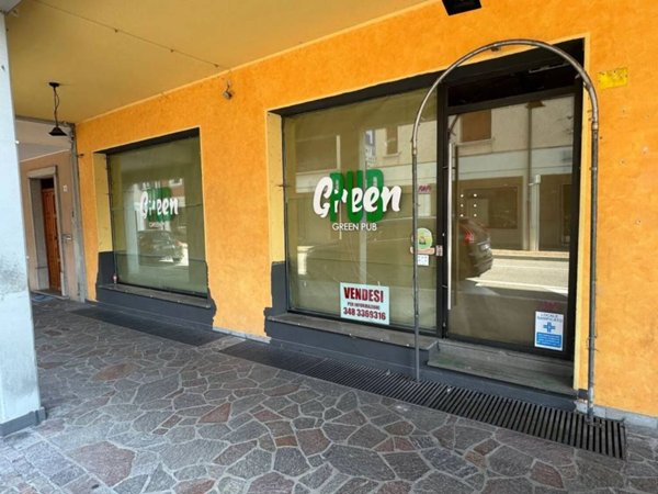 negozio in vendita ad Osoppo