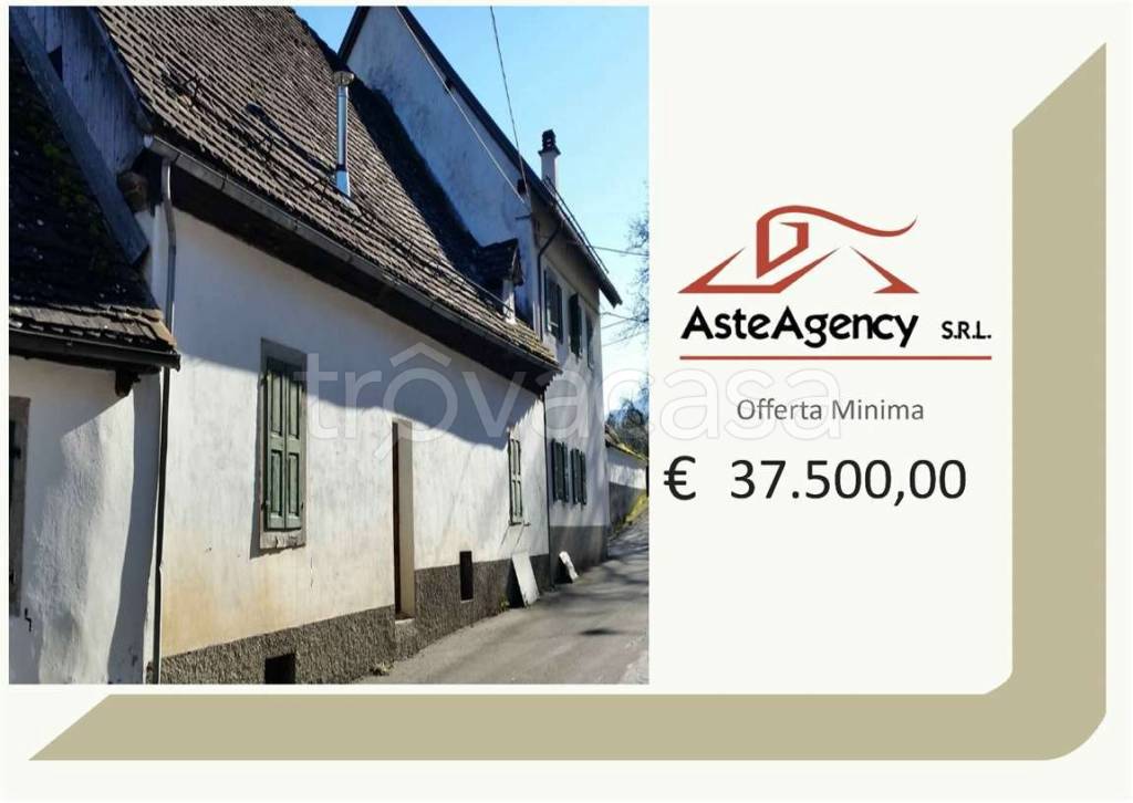 appartamento in vendita ad Ovaro in zona Luint