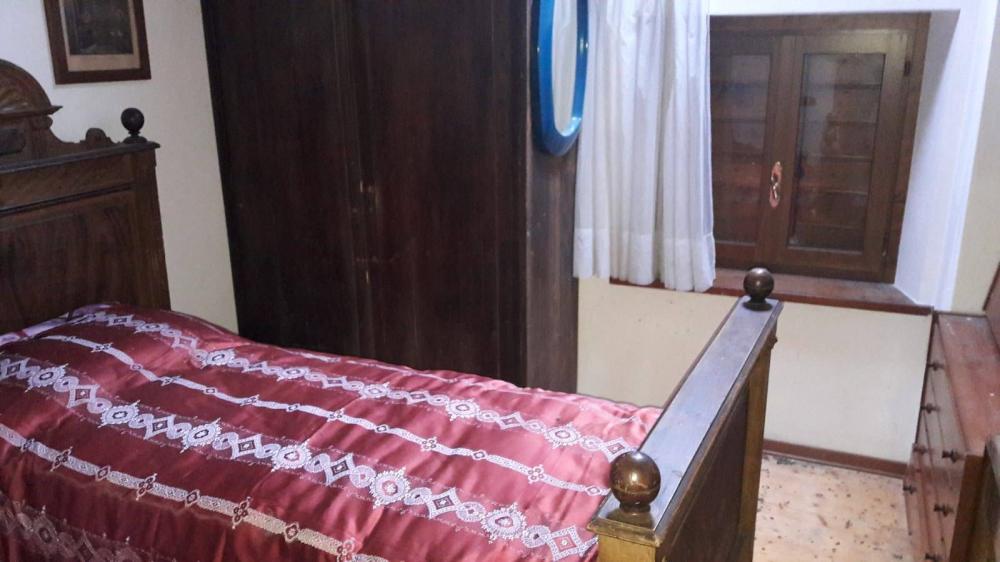 casa indipendente in vendita ad Ovaro in zona Liariis